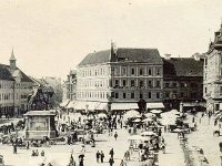 Trg bana Jelačića 1909. godine.jpg